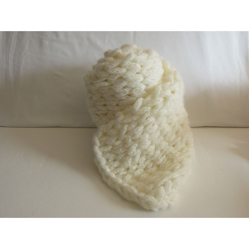 Hand Knitted Wool Blend Cream Colored Scarf Bernat Yarn NWOT